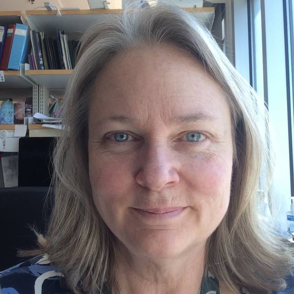 Meet your Posher, Pamela